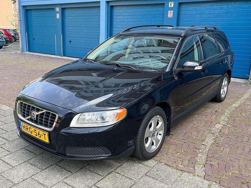 Zwart Gebruikt 2007 Volvo V70 Kinetic Stationwagen | € 11.999 (Iets duurder) - Afbeelding 1/4