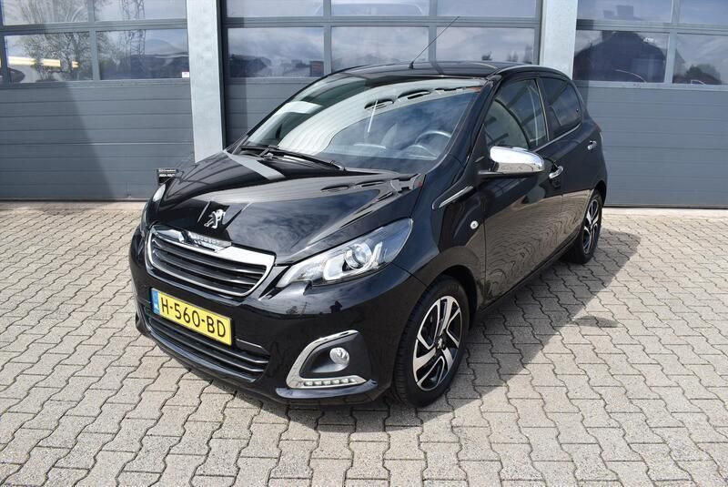 Zwart Gebruikt 2020 Peugeot 108 Allure Hatchback | € 12.430 (Duur) - Afbeelding 1/4