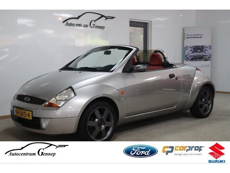 Grijs Gebruikt 2003 Ford SportKa Hatchback | € 3.900 - Afbeelding 1/3