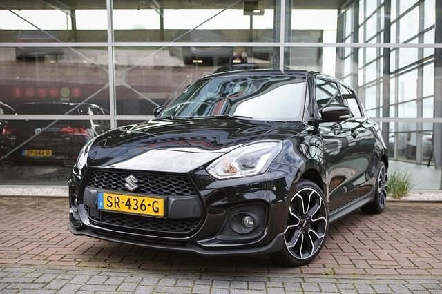 Zwart Gebruikt 2018 Suzuki Swift Sport Hatchback | € 15.250 (Eerlijke prijs) - Afbeelding 1/4
