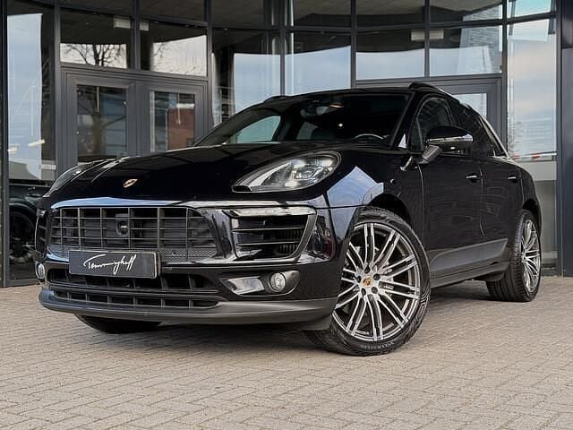 Zwart Gebruikt 2017 Porsche Macan Sport SUV | € 39.950 (Goede deal) - Afbeelding 1/4