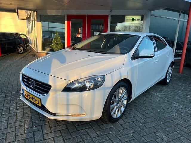 Occasion Volvo V40 120 PK (88 kW) 2013 Wit MPV