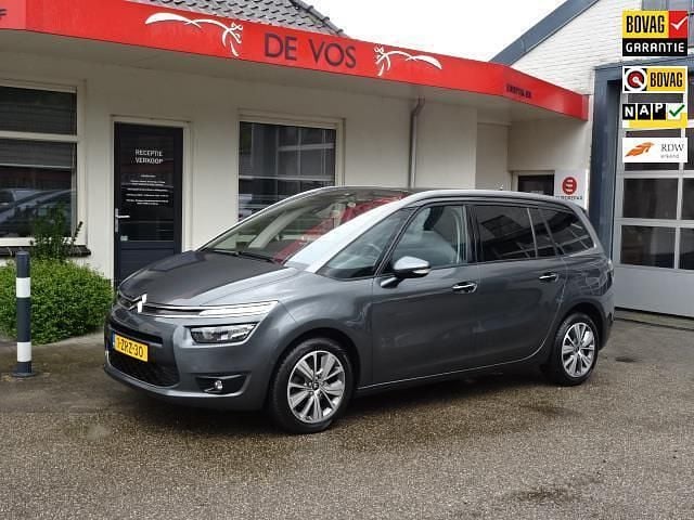 Grijs, metallic lak Gebruikt 2015 Citroën Grand C4 Picasso Intensive MPV | € 11.500 (Eerlijke prijs) - Afbeelding 1/4