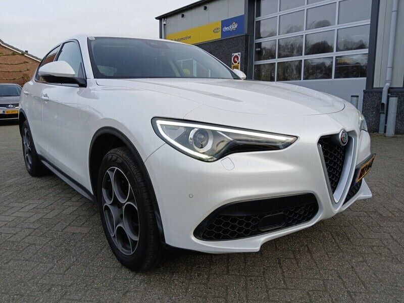 Wit Gebruikt 2018 Alfa Romeo Stelvio SUV | € 27.995 (Super prijs) - Afbeelding 1/4