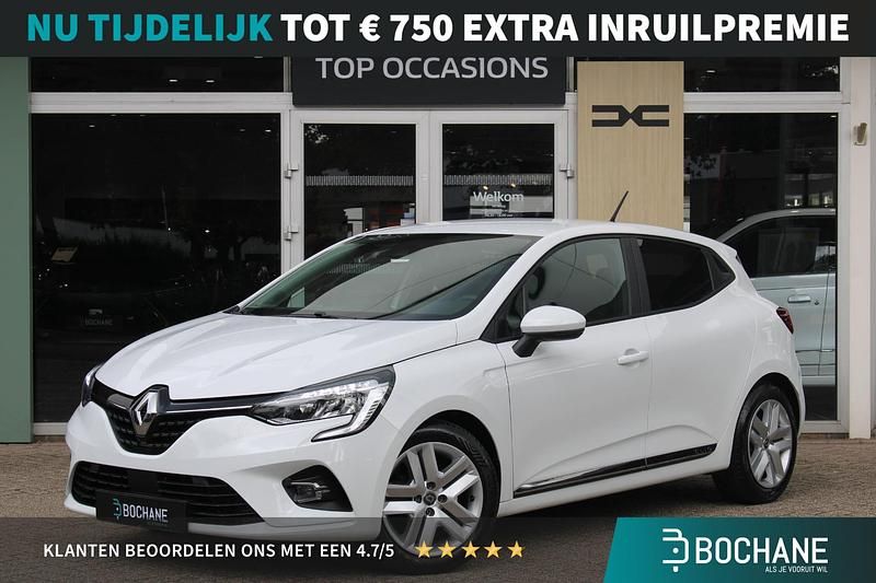 Wit Gebruikt 2020 Renault Clio V Zen Hatchback | € 14.695 (Eerlijke prijs) - Afbeelding 1/4