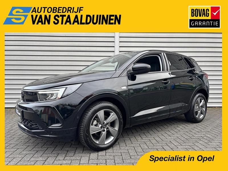 Zwart Occasion 2024 Opel Grandland X Edition SUV | € 27.650 (Eerlijke prijs) - Afbeelding 1/4