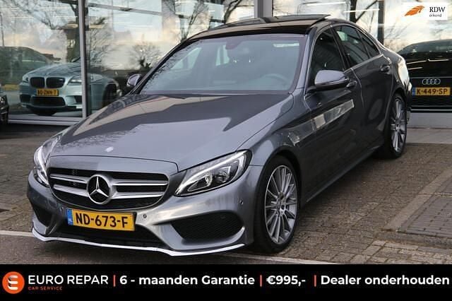 Grijs Gebruikt 2017 Mercedes C180 Sport Edition Sedan | € 24.795 (Eerlijke prijs) - Afbeelding 1/4