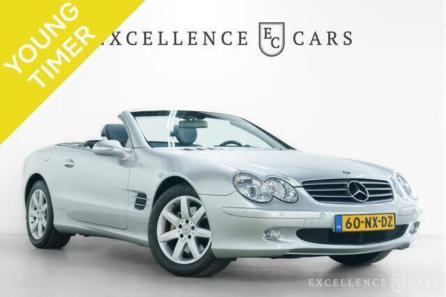 Grijs, metallic lak Gebruikt 2002 Mercedes SL500 Cabriolet | € 27.500 - Afbeelding 1/4