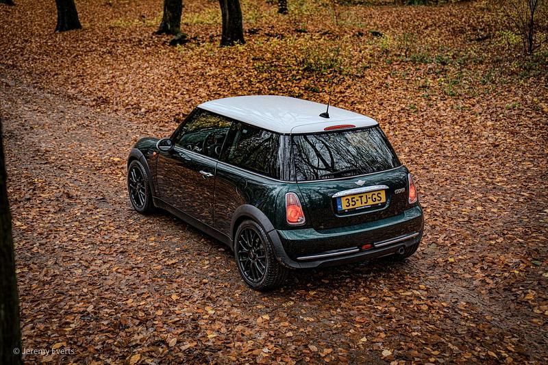 Groen Gebruikt 2006 Mini John Cooper Works Hatchback | € 2.450 - Afbeelding 1/4