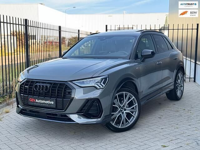 Grijs Gebruikt 2019 Audi Q3 Edition .1 SUV | € 34.995 (Eerlijke prijs) - Afbeelding 1/4