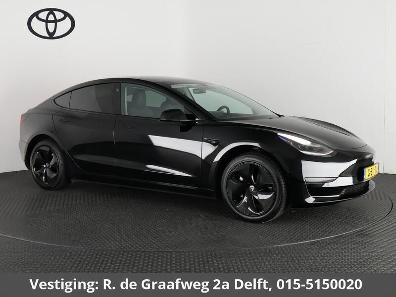Zwart Gebruikt 2019 Tesla Model 3 Standard Range Sedan | € 18.400 (Eerlijke prijs) - Afbeelding 1/4