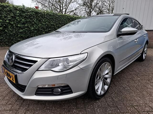 Grijs Gebruikt 2009 VW Passat Sedan | € 4.995 (Eerlijke prijs) - Afbeelding 1/4