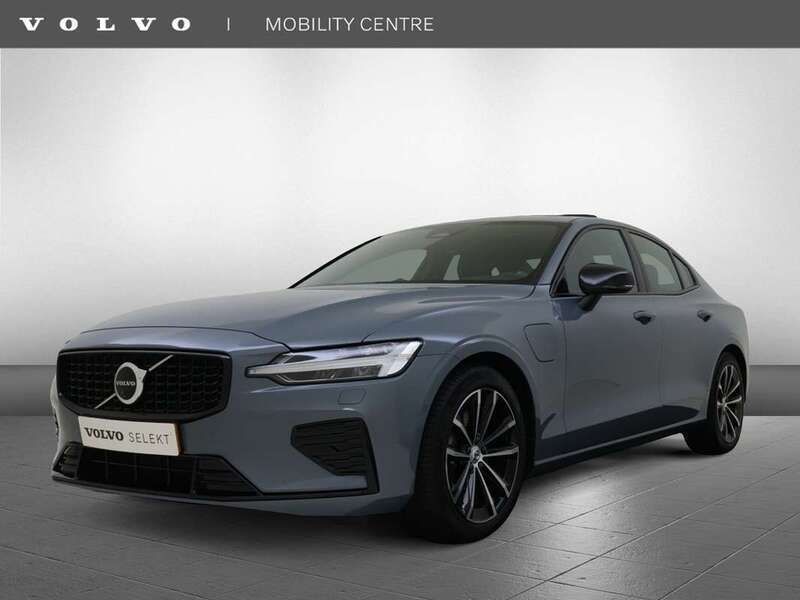 Grijs Gebruikt 2024 Volvo S60 Ultimate Sedan | € 44.935 (Iets duurder) - Afbeelding 1/4