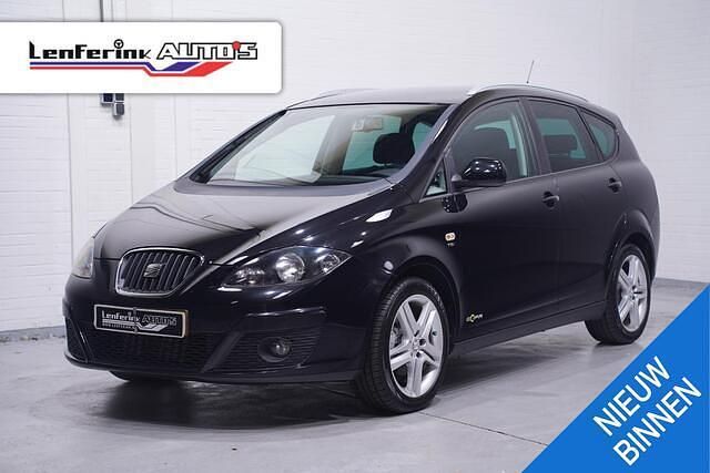 Zwart Gebruikt 2012 Seat Altea XL Copa MPV | € 3.966 (Eerlijke prijs) - Afbeelding 1/4