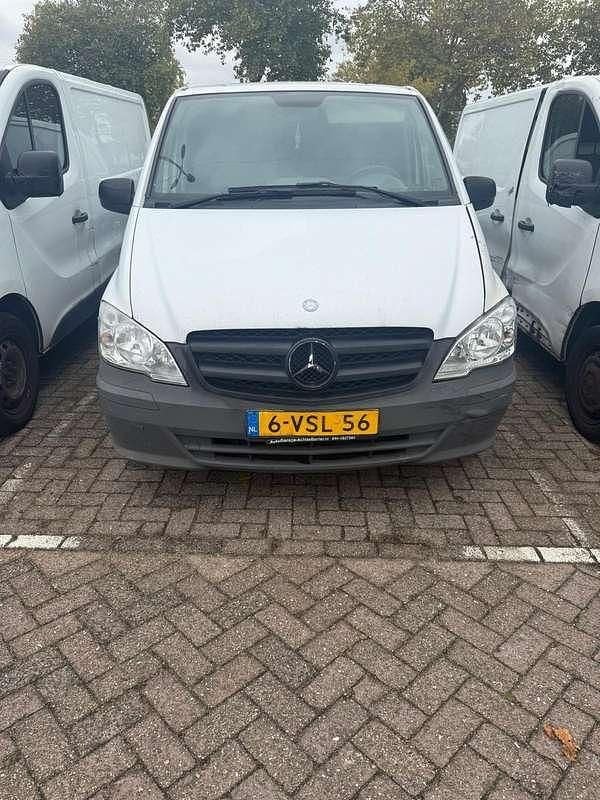 Gebruikt 2012 Mercedes Vito Van | € 2.800 - Afbeelding 1/4
