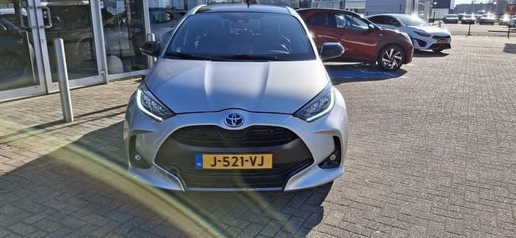 Occasion Toyota Yaris Executive 93 PK (68 kW) 2020 Grijs Hatchback