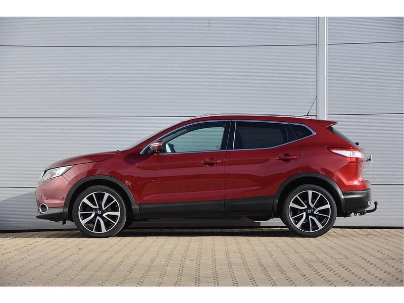 Occasion Nissan Qashqai Tekna 116 PK (85 kW) 2016 Rood SUV