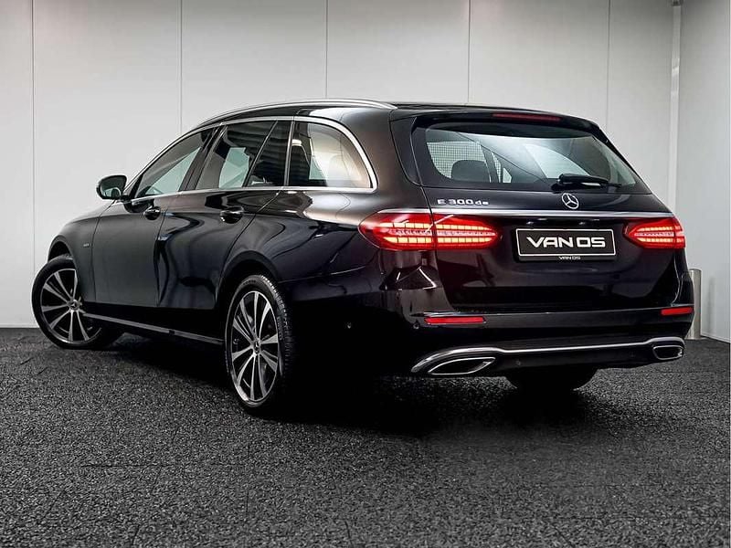 Occasion Mercedes E300 Avantgarde 194 PK (142 kW) 2021 Zwart Stationwagen