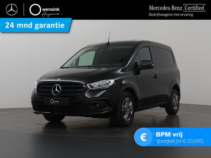 Zwart Nieuw 2024 Mercedes Citan 108 Van | € 25.850 - Afbeelding 1/4