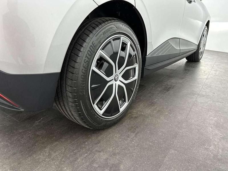 Occasion MG MG4 EV Luxury 150 kW (204 PK) 2023 Zilver Hatchback