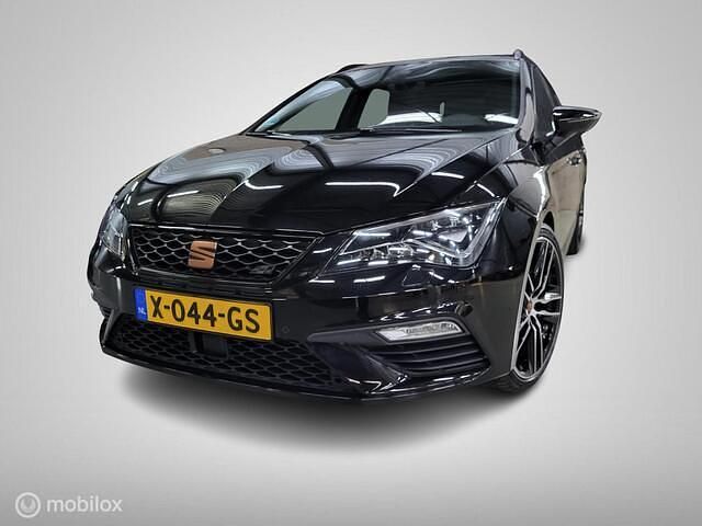 Zwart Gebruikt 2020 Seat Leon ST 4Drive Stationwagen | € 29.750 - Afbeelding 1/4