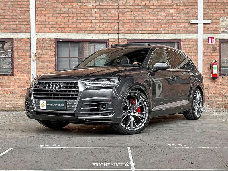 Grijs Gebruikt 2017 Audi SQ7 Proline SUV | € 25.395 - Afbeelding 1/4