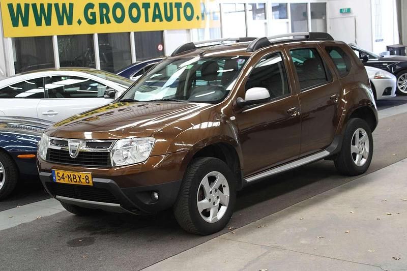 Bruin Gebruikt 2010 Dacia Duster Lauréate SUV | € 3.944 (Goede deal) - Afbeelding 1/4
