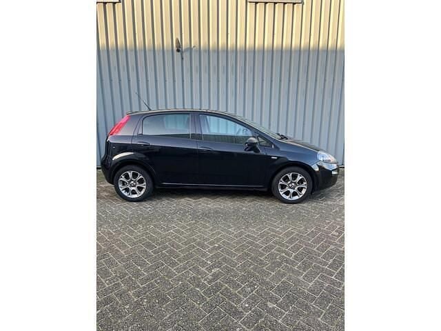 Occasion Fiat Punto Evo 100 PK (73 kW) 2018 Zwart Hatchback