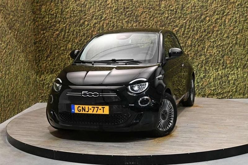 Occasion Fiat 500e Icon 86 kW (118 PK) 2022 Zwart Hatchback