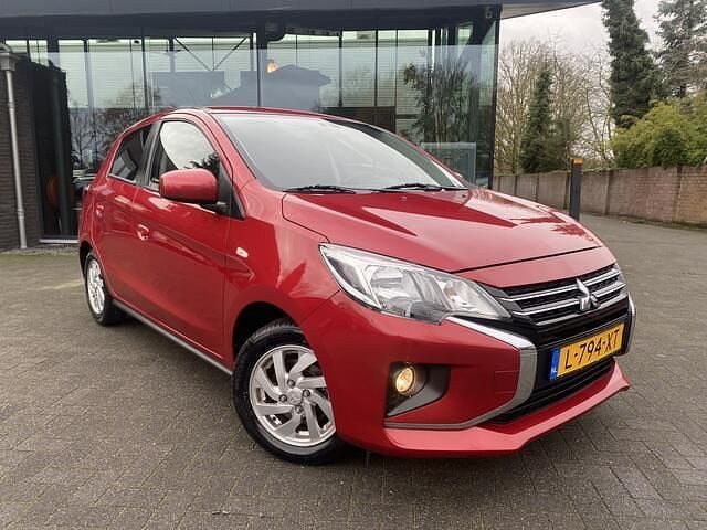 Rood Gebruikt 2021 Mitsubishi Space Star Intense Hatchback | € 10.100 (Super prijs) - Afbeelding 1/4