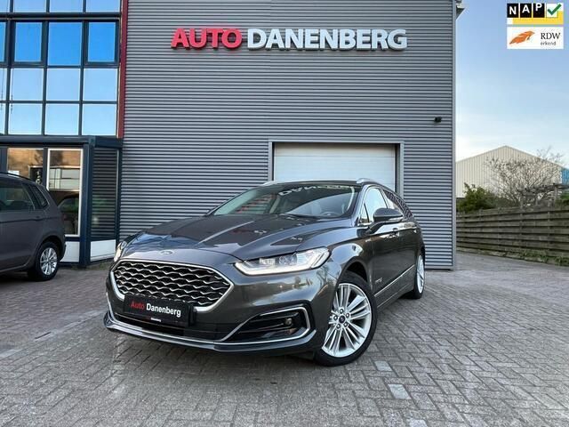 Grijs Gebruikt 2019 Ford Mondeo Vignale Stationwagen | € 15.499 (Super prijs) - Afbeelding 1/4