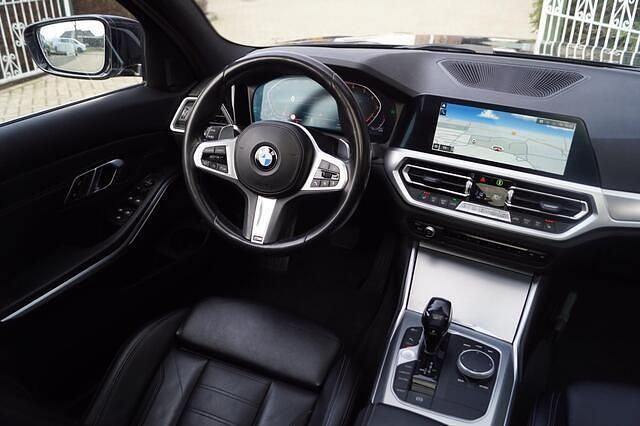 Occasion BMW 330 Executive 259 PK (190 kW) 2020 Zwart Stationwagen