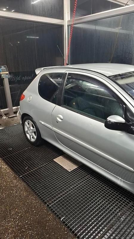 Occasion Peugeot 206 108 PK (79 kW) 2003