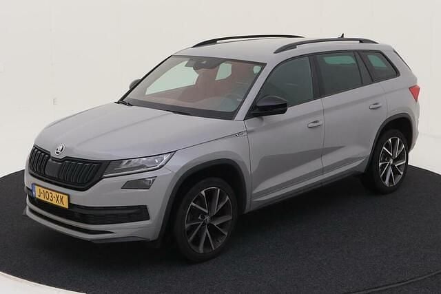 Grijs Gebruikt 2020 Skoda Kodiaq SportLine SUV | € 24.800 (Eerlijke prijs) - Afbeelding 1/4
