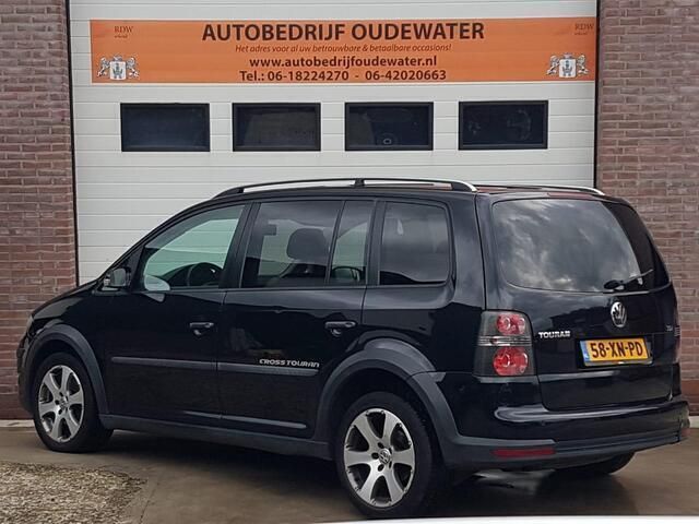 Occasion VW Touran 105 PK (77 kW) 2007 Zwart MPV