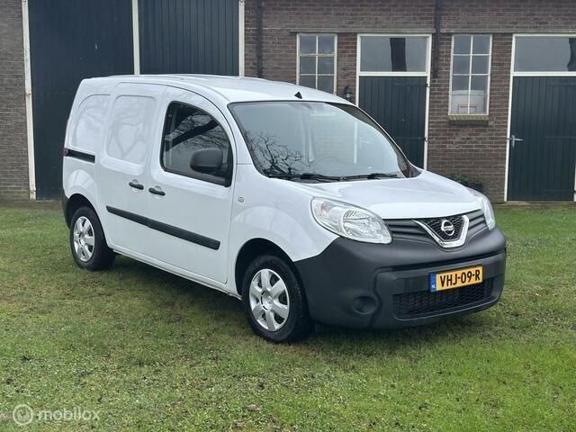 Wit Gebruikt 2020 Nissan NV250 Acenta Van | € 9.950 - Afbeelding 1/4