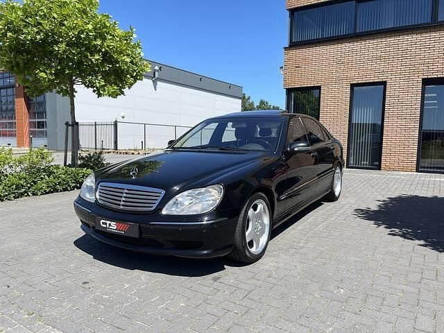 Zwart (metallic) Gebruikt 2001 Mercedes S600 AMG Sedan | € 23.950 - Afbeelding 1/4
