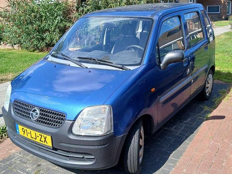 Blauw Gebruikt 2003 Opel Agila MPV | € 1.200 (Duur) - Afbeelding 1/4