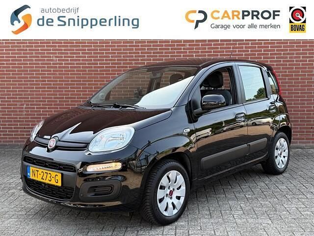 Zwart Gebruikt 2017 Fiat Panda Pop Star Hatchback | € 11.650 (Iets duurder) - Afbeelding 1/4