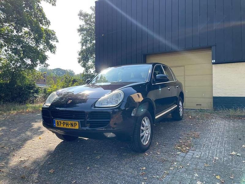 Zwart Gebruikt 2004 Porsche Cayenne SUV | € 6.000 (Iets duurder) - Afbeelding 1/4