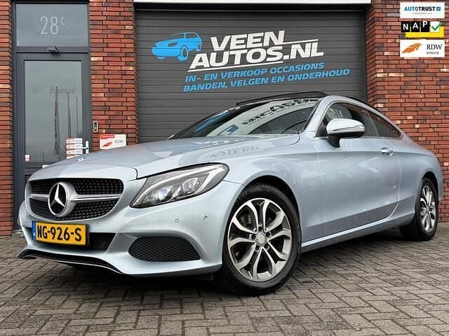 Grijs (metallic) Occasion 2017 Mercedes C180 Edition Coupé | € 20.950 (Super prijs) - Afbeelding 1/4