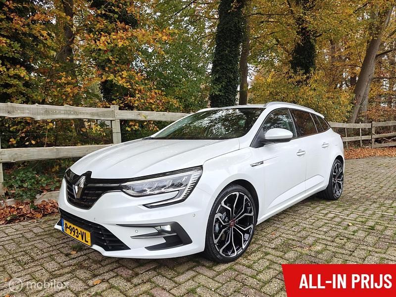 Wit Gebruikt 2022 Renault Mégane GrandTour R.S. Stationwagen | € 20.950 (Goede deal) - Afbeelding 1/4