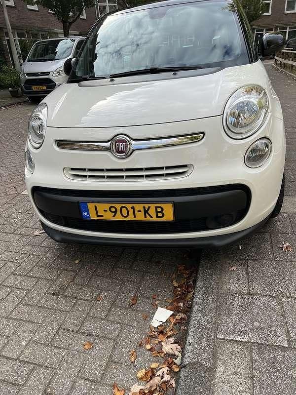 Wit Gebruikt 2013 Fiat 500L Lounge MPV | € 5.000 (Super prijs) - Afbeelding 1/4