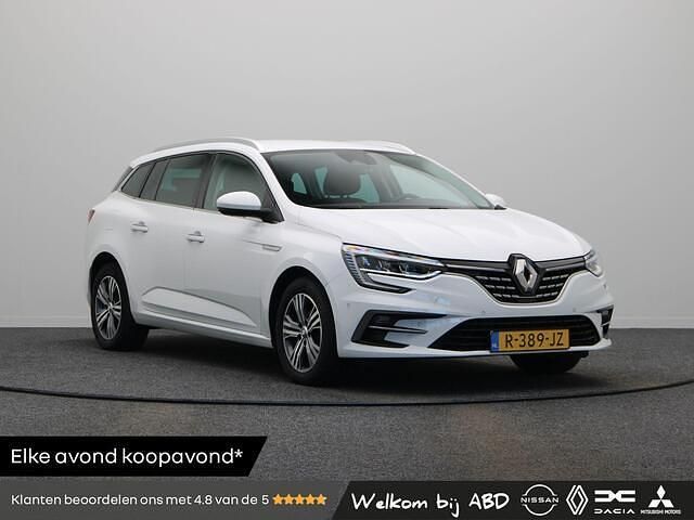 Blanc glacier 369 Occasion 2022 Renault Mégane GrandTour Intens Stationwagen | € 15.945 (Eerlijke prijs) - Afbeelding 1/3