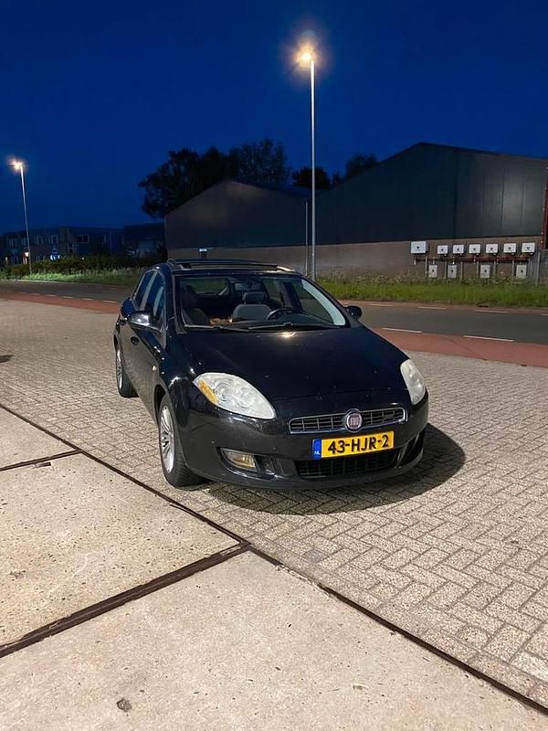 Occasion 2008 Fiat Bravo Hatchback | € 2.100 (Eerlijke prijs) - Afbeelding 1/4