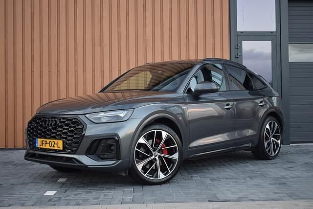 Grijs Gebruikt 2021 Audi Q5 Sportback Competition SUV | € 48.950 (Eerlijke prijs) - Afbeelding 1/4
