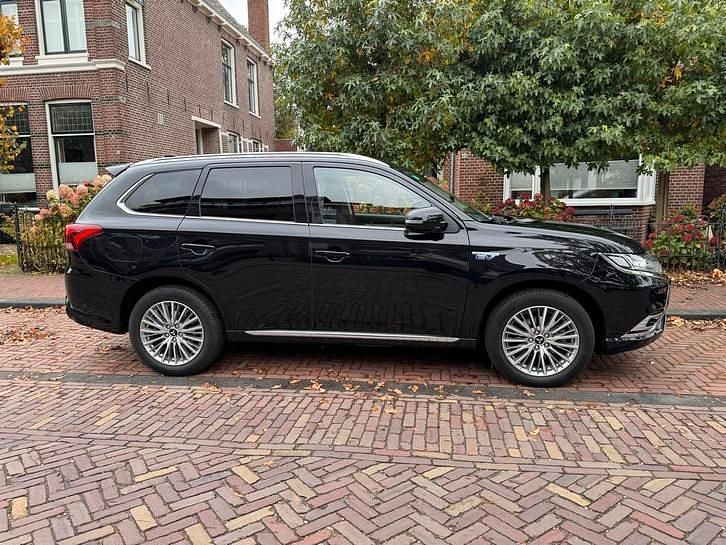 Gebruikt 2019 Mitsubishi Outlander Intense SUV | € 18.950 (Goede deal) - Afbeelding 1/4