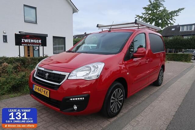 Rood Gebruikt 2017 Peugeot Partner MPV | € 7.750 (Eerlijke prijs) - Afbeelding 1/4