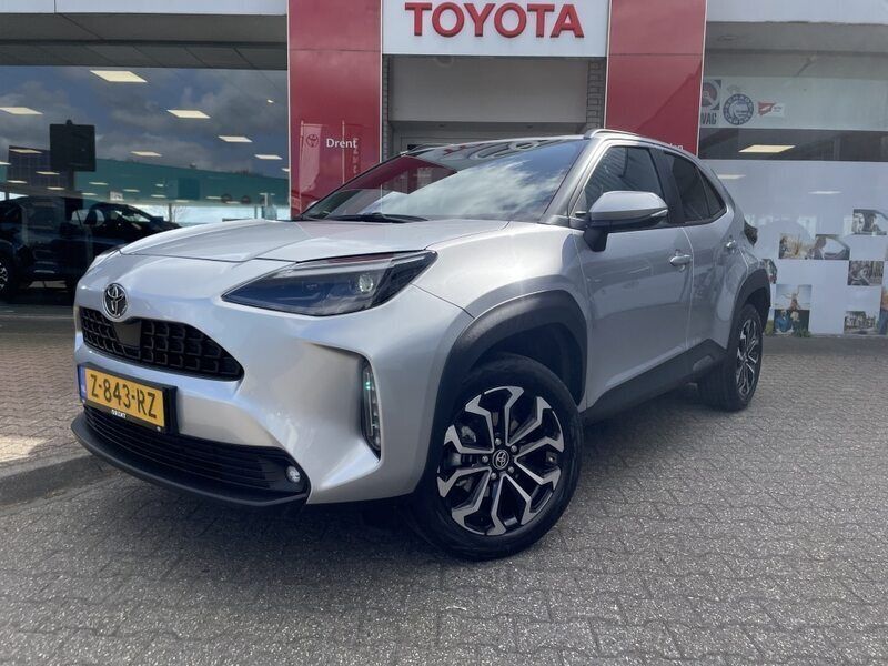 Zilver Gebruikt 2024 Toyota Yaris Cross Edition SUV | € 28.735 (Eerlijke prijs) - Afbeelding 1/4