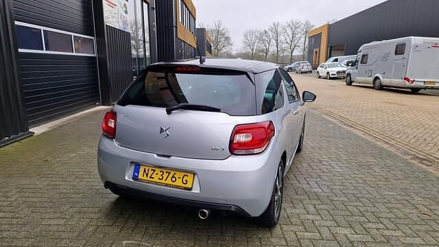 Occasion DS Automobiles DS3 Chic 82 PK (60 kW) 2017 Grijs (metallic) Hatchback